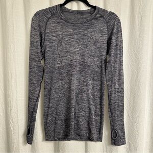 Lululemon Swiftly Tech Thumb Hole Long Sleeve Top  Women's Size‎ 6  Black / Gray